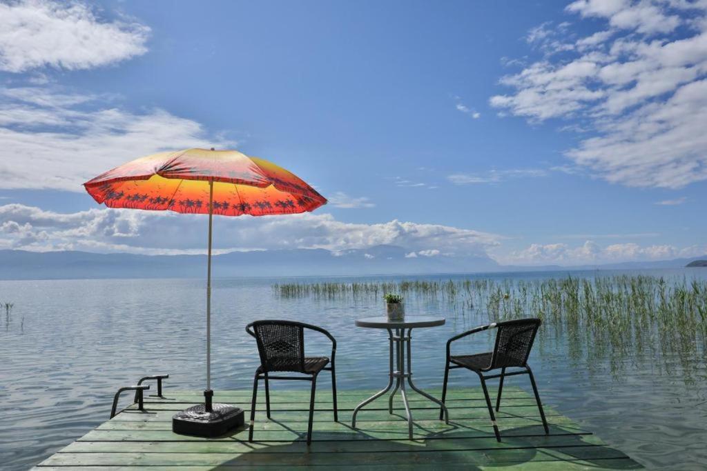 Agape Apartment สตรูกา ภายนอก รูปภาพ